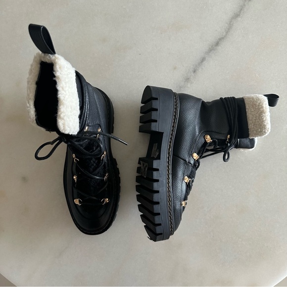 Missguided Snow Boots - Picture 2 of 7